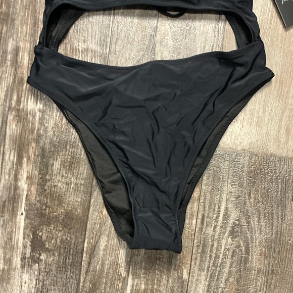Women's Black One Piece Swimsuit Size Small - Picture 2 of 9